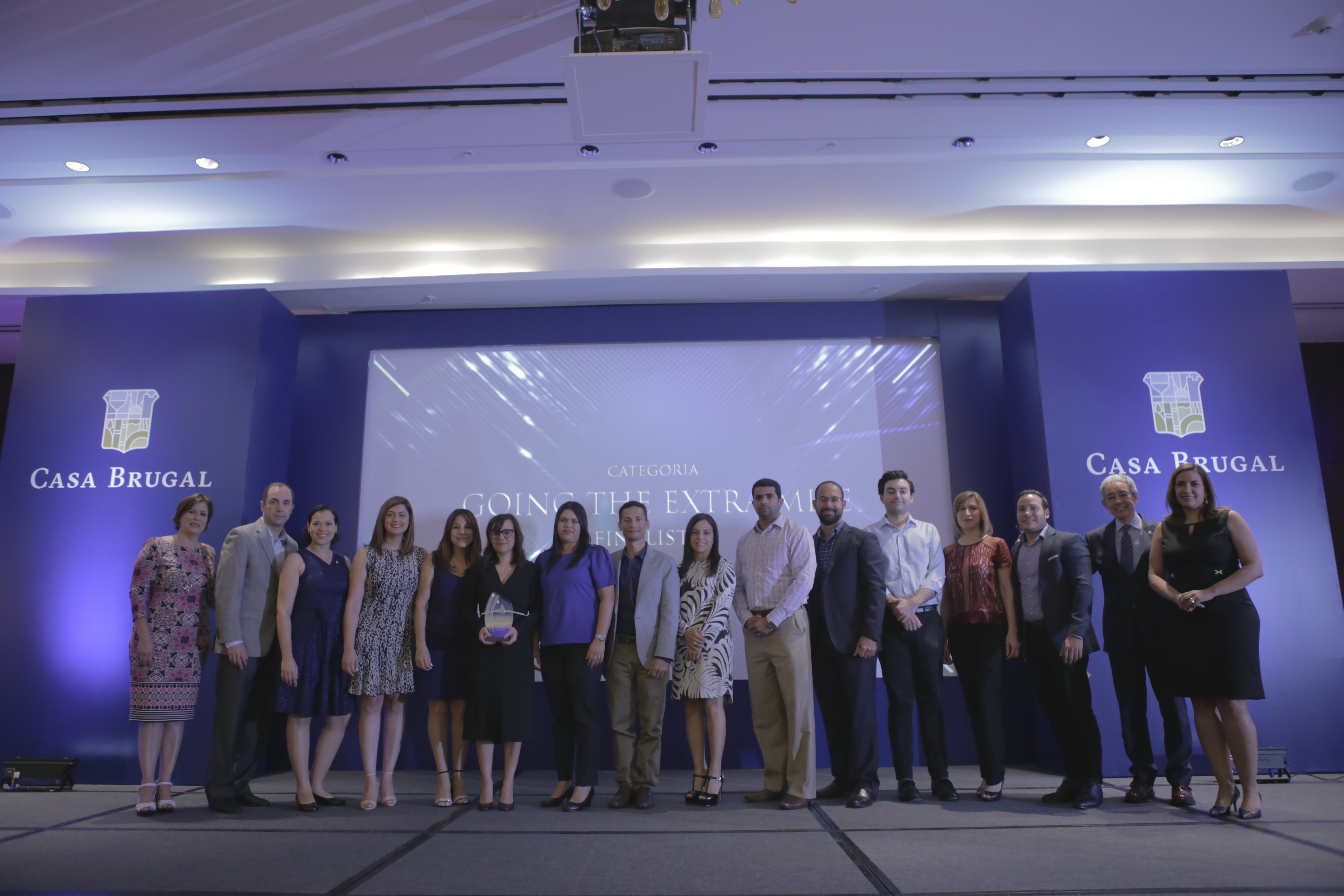 Edrington Achievement Awards Going the Extra Mile - Equipo Nueva Identidad Casa Brugal